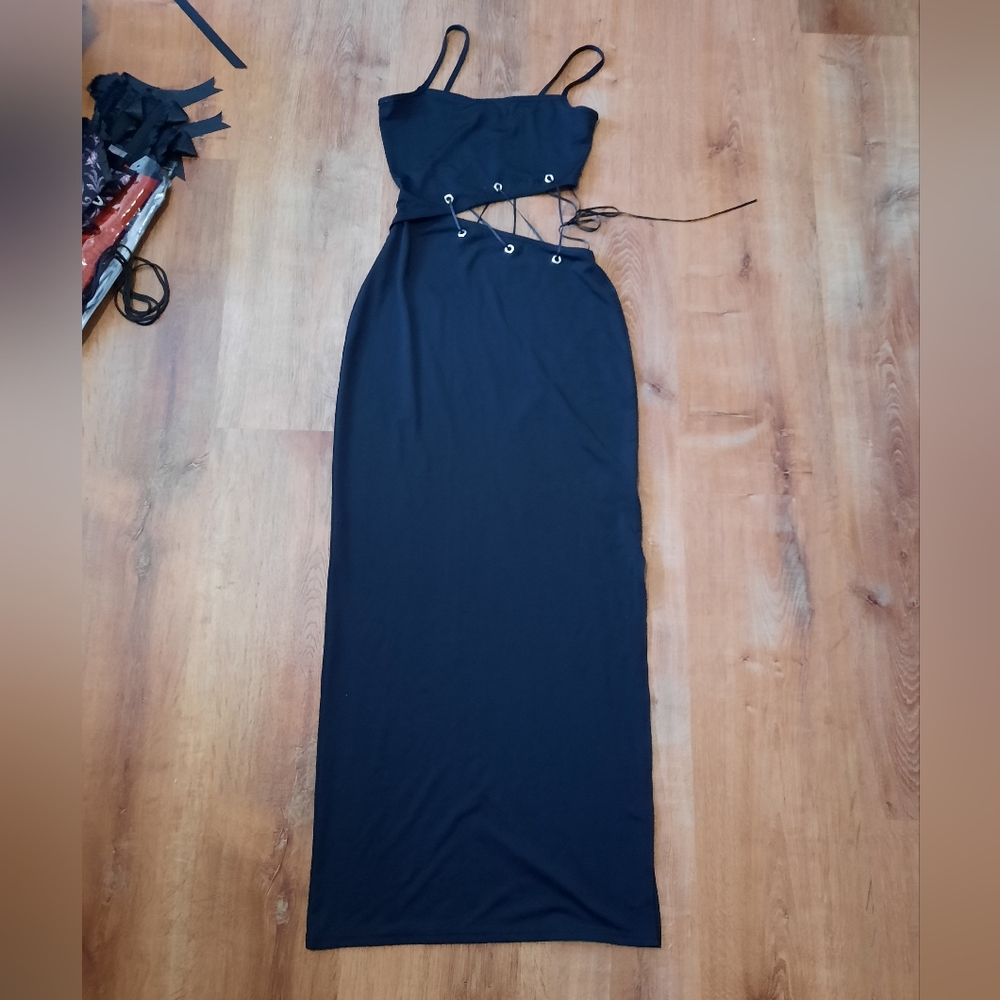 Gloomth Black Sheath Dress
